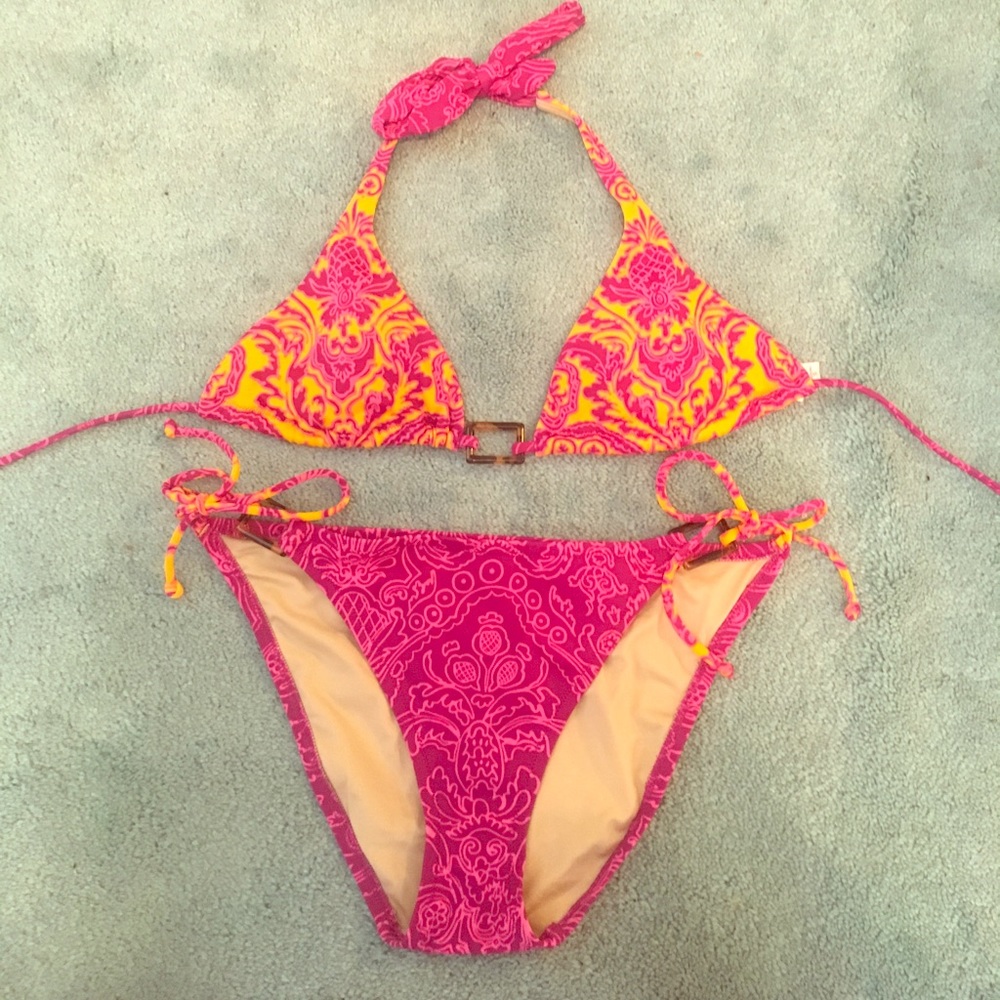 NEW Never Worn VICTORIA SECRET Bikini!!